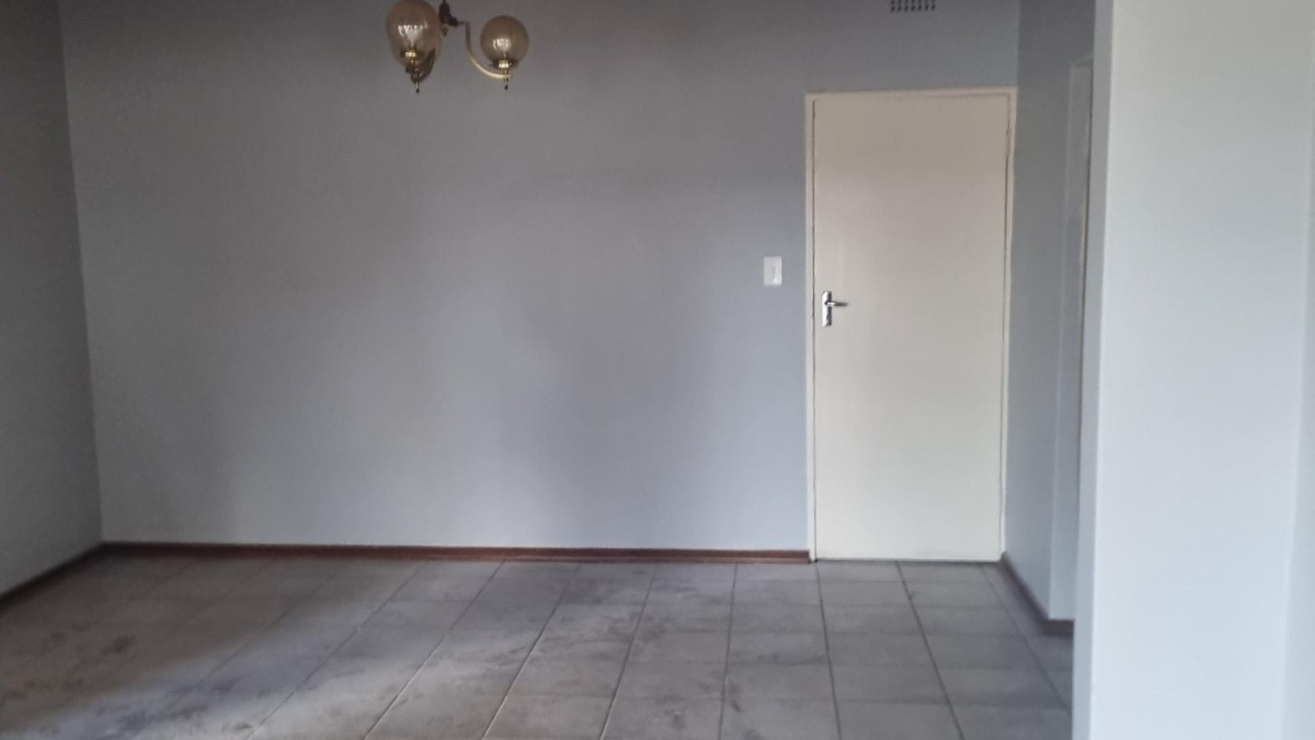 Dining Room of property in Postmasburg