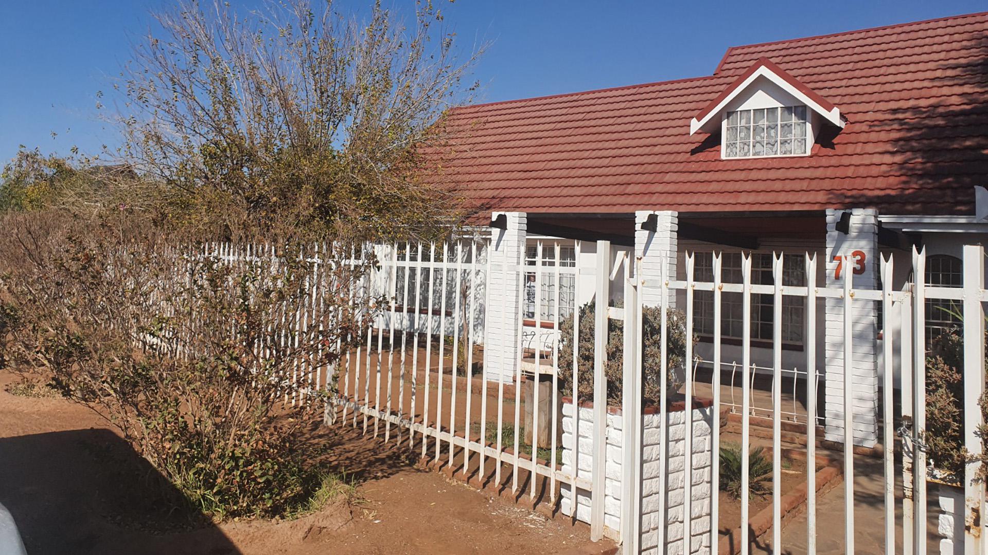 Front View of property in Postmasburg
