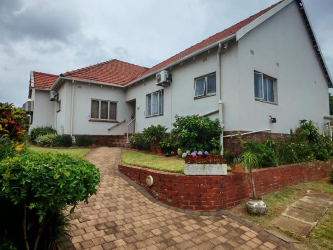 4 Bedroom House for Sale For Sale in Bluff - MR703302