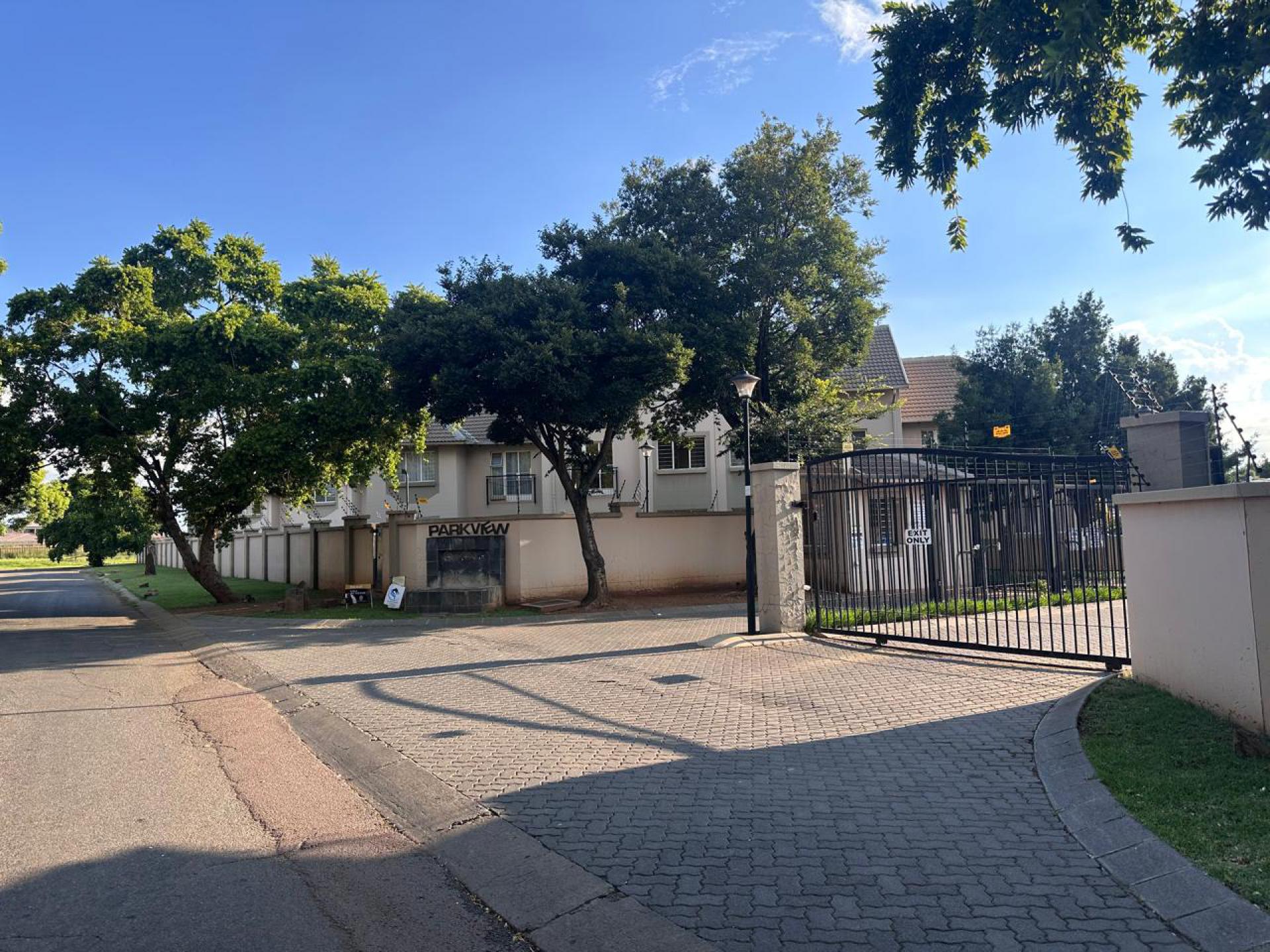  of property in Klippoortjie AH