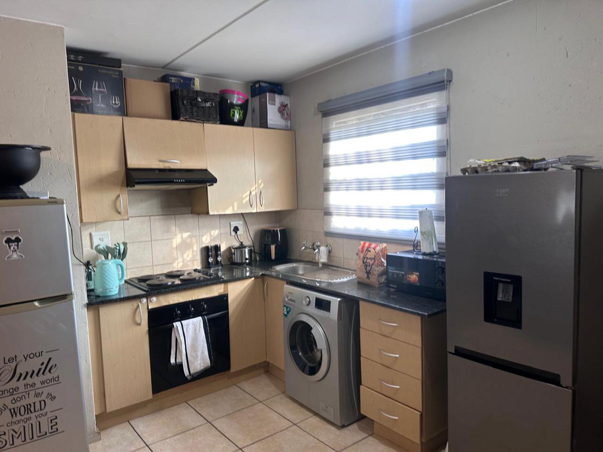  of property in Klippoortjie AH