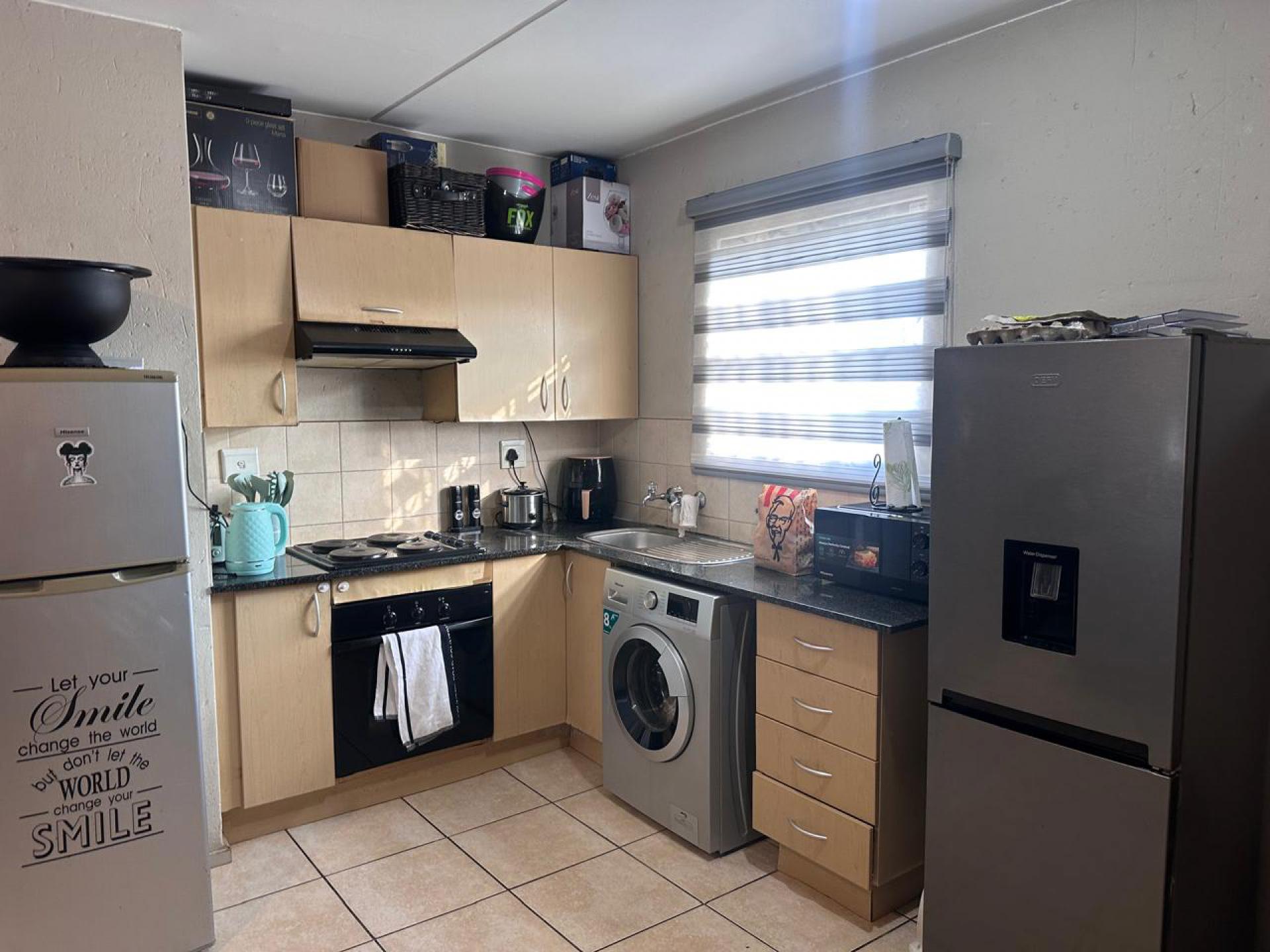  of property in Klippoortjie AH