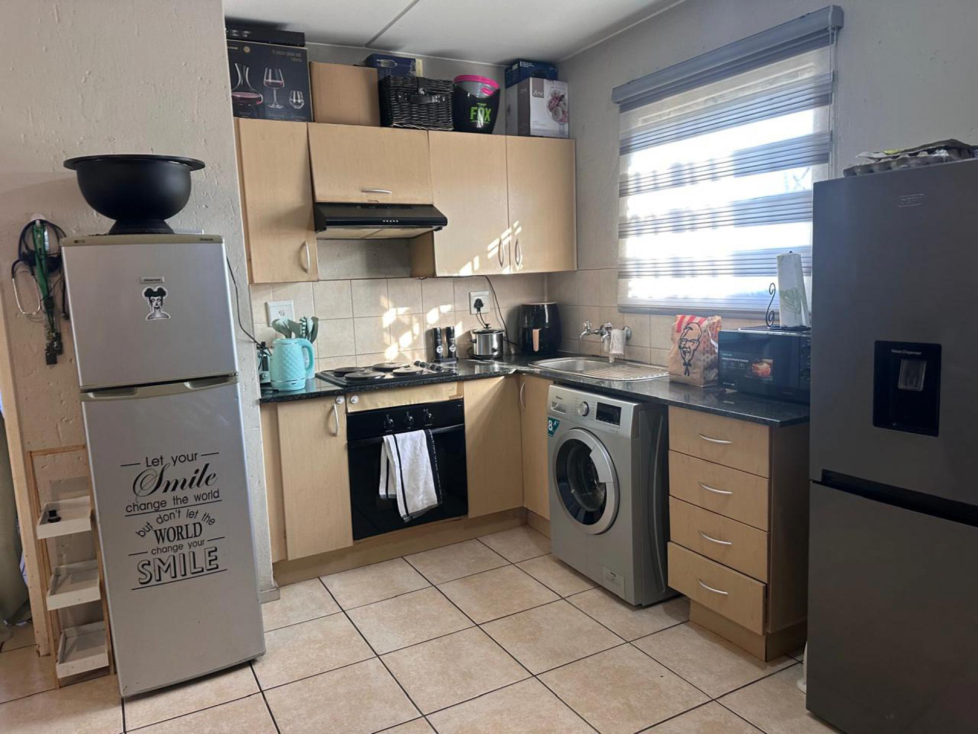  of property in Klippoortjie AH