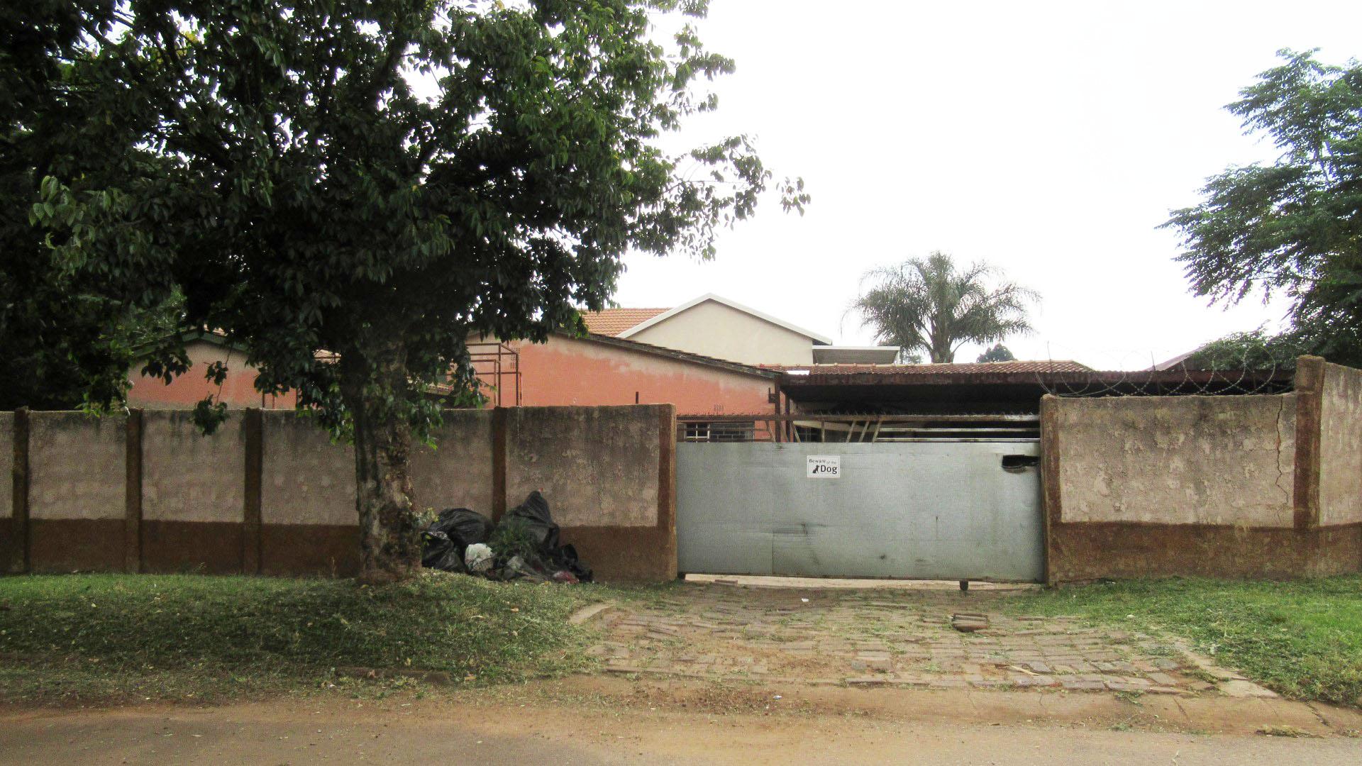 Front View of property in Berton Park