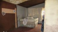 Main Bedroom - 18 square meters of property in Berton Park