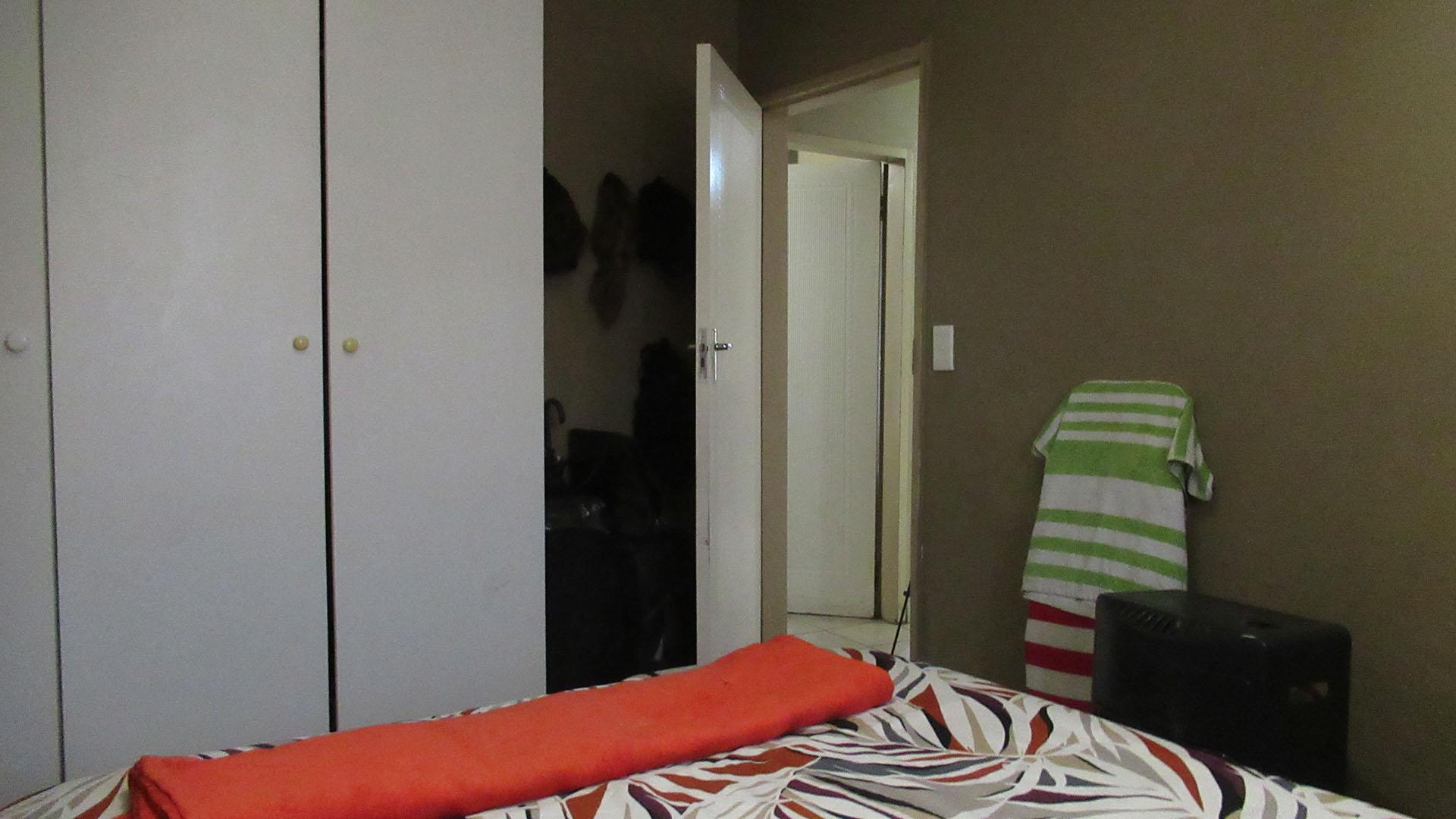 Bed Room 1 - 12 square meters of property in Selcourt