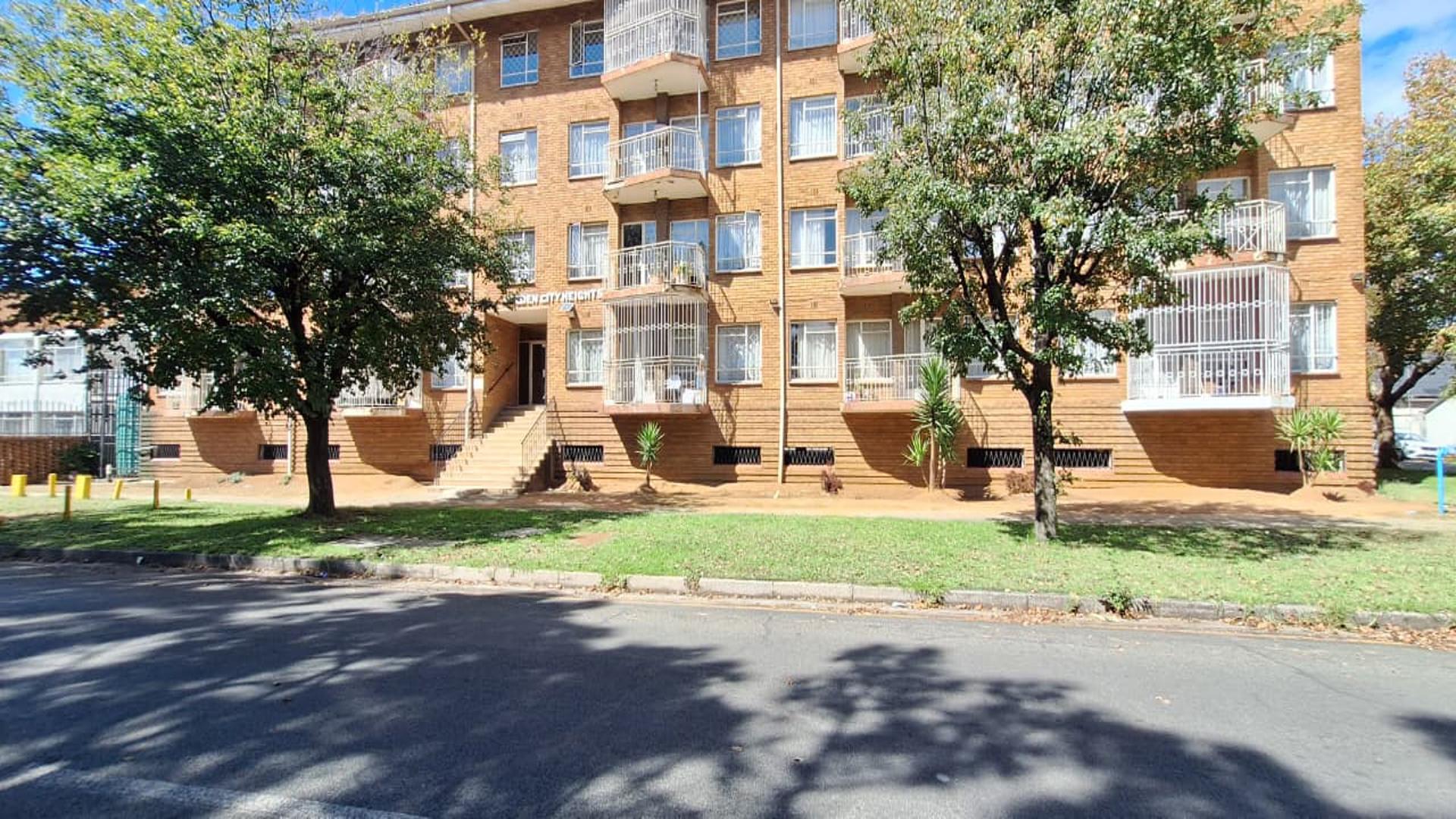 Front View of property in Benoni