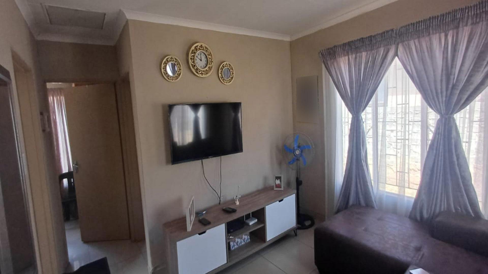 Lounges of property in Soshanguve
