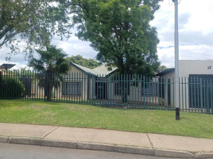 3 Bedroom House to Rent in Delarey - Property to rent - MR703375