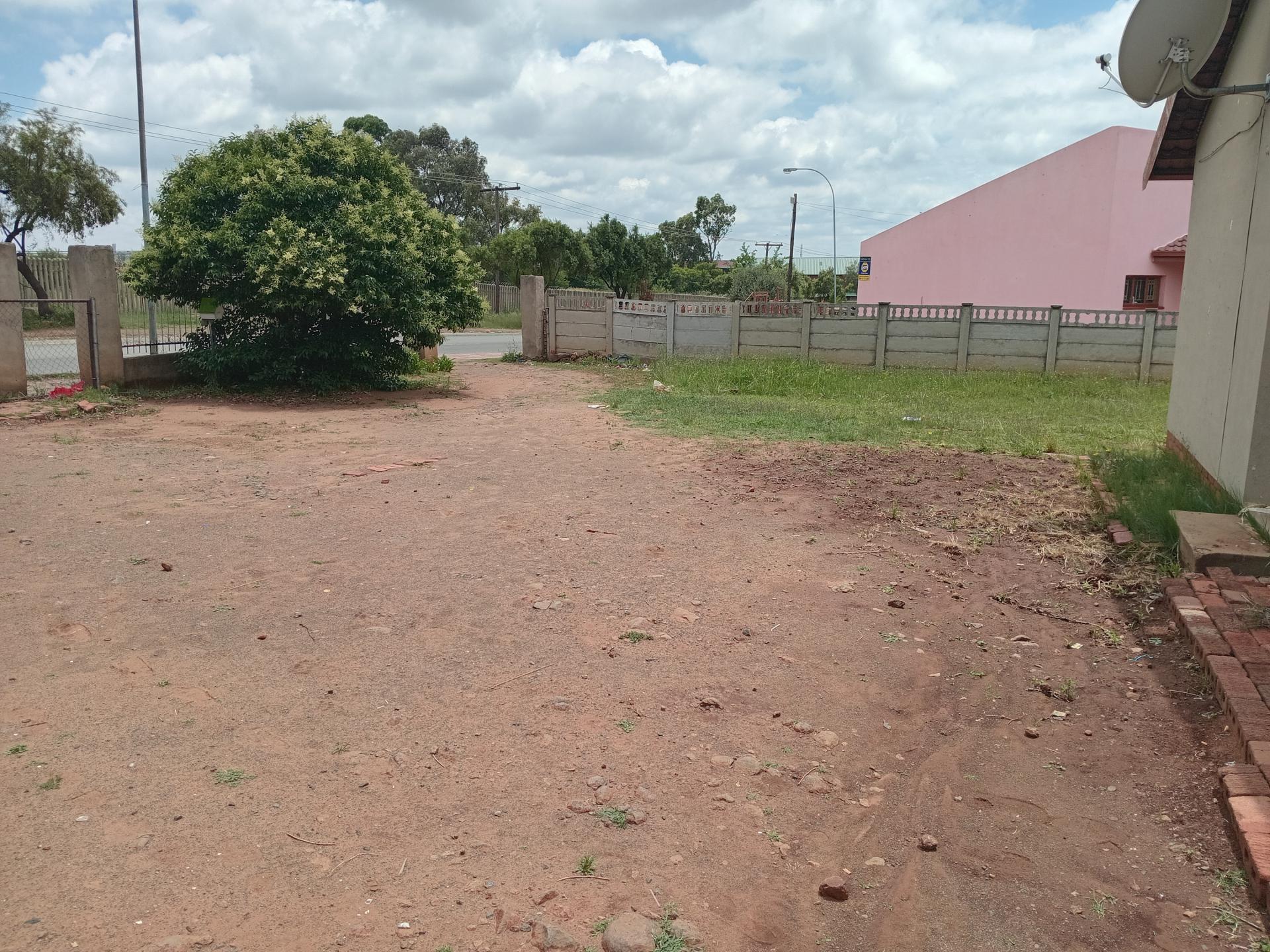  of property in Bloemanda