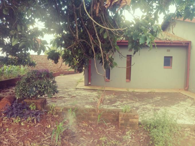 4 Bedroom House for Sale For Sale in Thohoyandou - MR703433