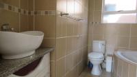 Main Bathroom - 6 square meters of property in Pomona