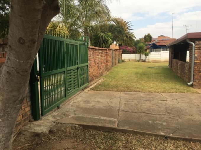 3 Bedroom House for Sale For Sale in Hammanskraal - MR703443