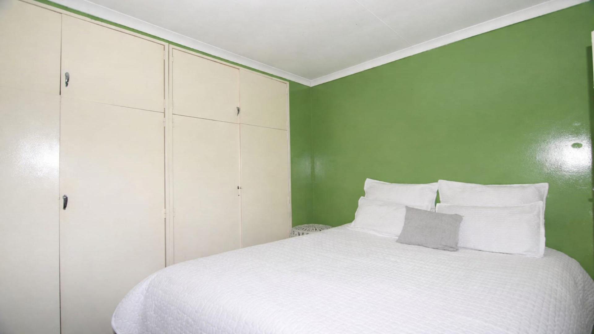 Bed Room 1 of property in Dersley