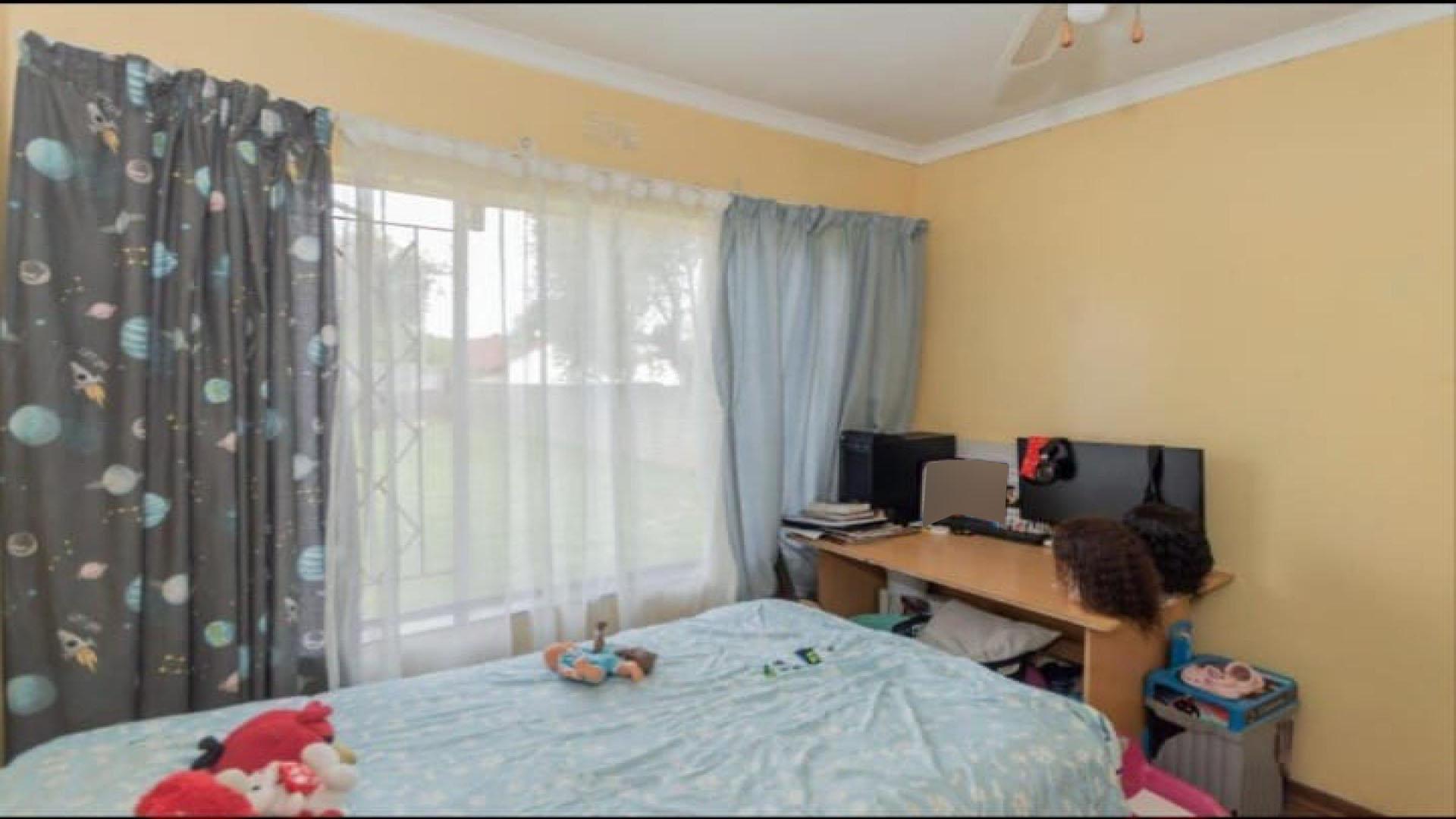 Bed Room 2 of property in Dersley