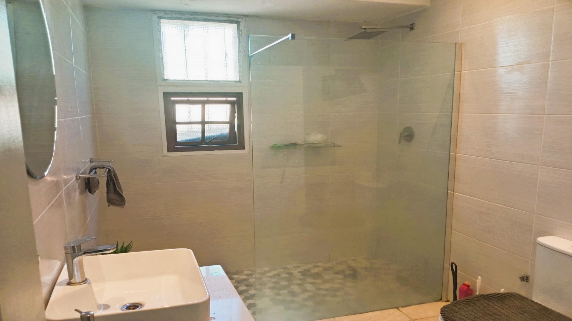 Bathroom 1 of property in Vorna Valley