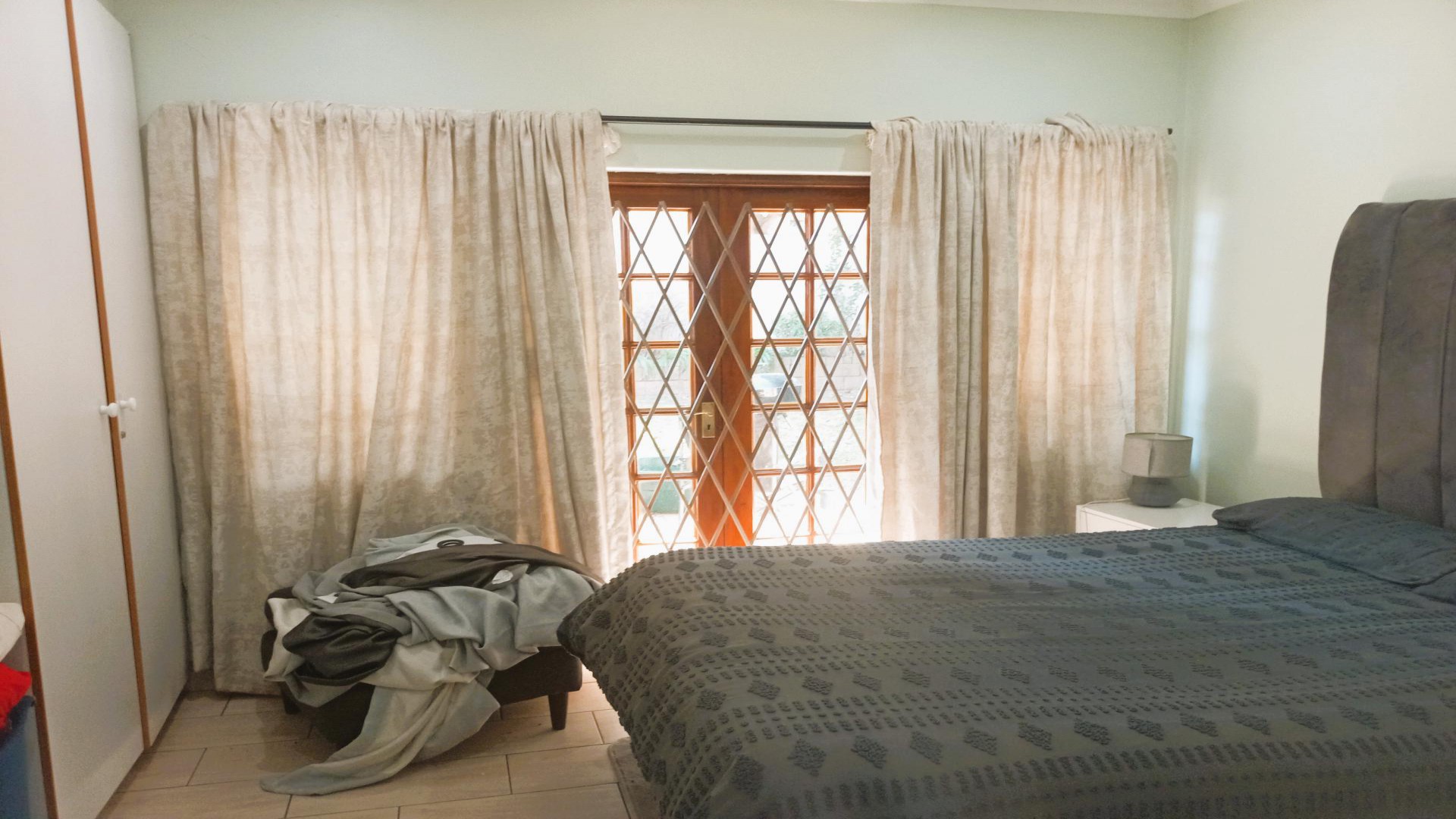 Bed Room 1 of property in Vorna Valley