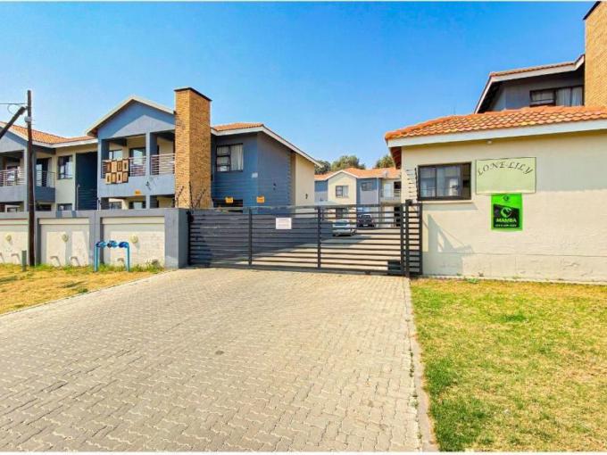 2 Bedroom Apartment for Sale For Sale in Illiondale - MR703519