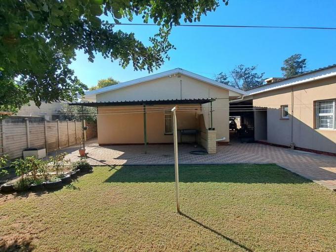 4 Bedroom House to Rent in Oudtshoorn - Property to rent - MR703522