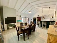  of property in Oakdene