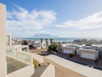  of property in Bloubergstrand