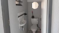 Guest Toilet - 2 square meters of property in Kew
