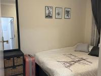  of property in Die Hoewes