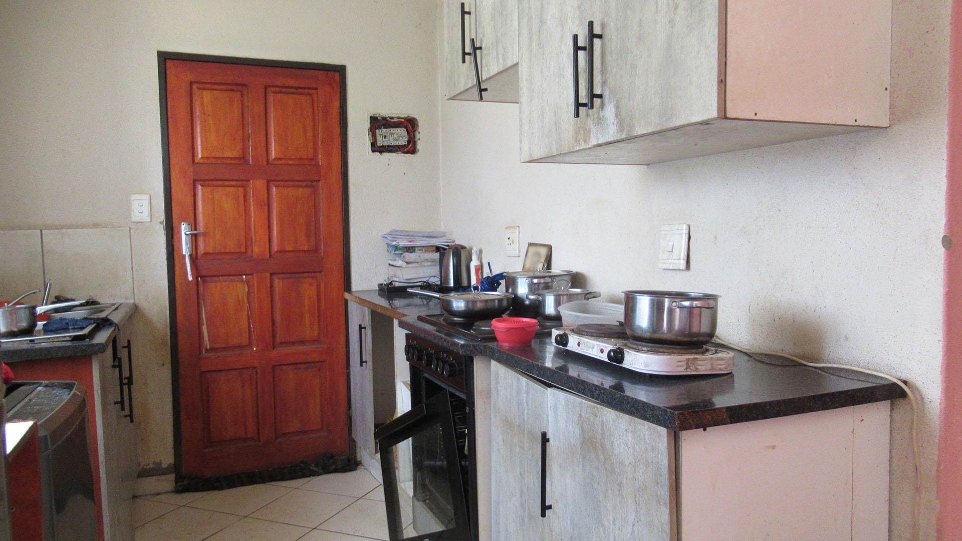 Kitchen - 8 square meters of property in Evaton