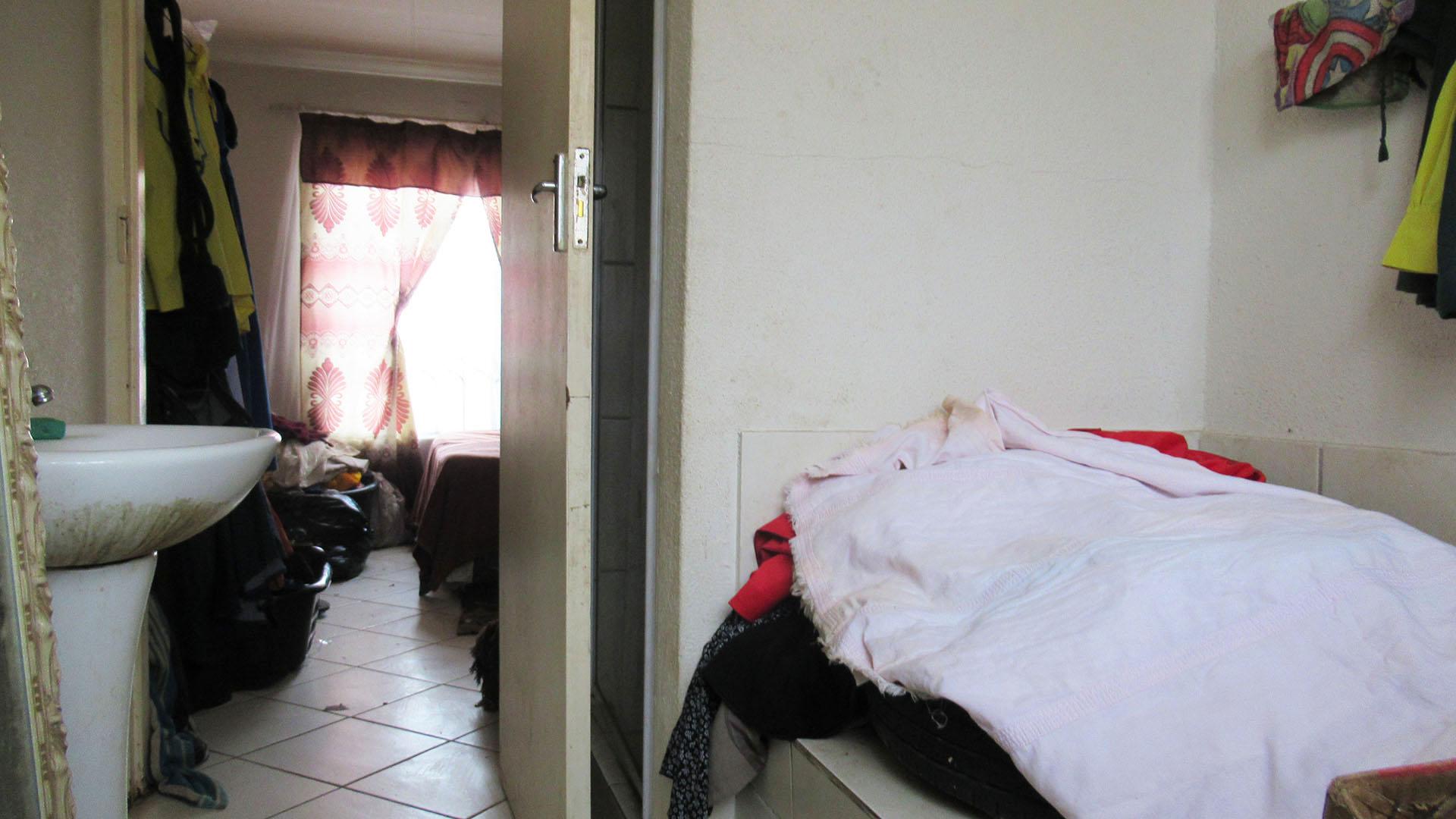 Main Bathroom - 6 square meters of property in Evaton