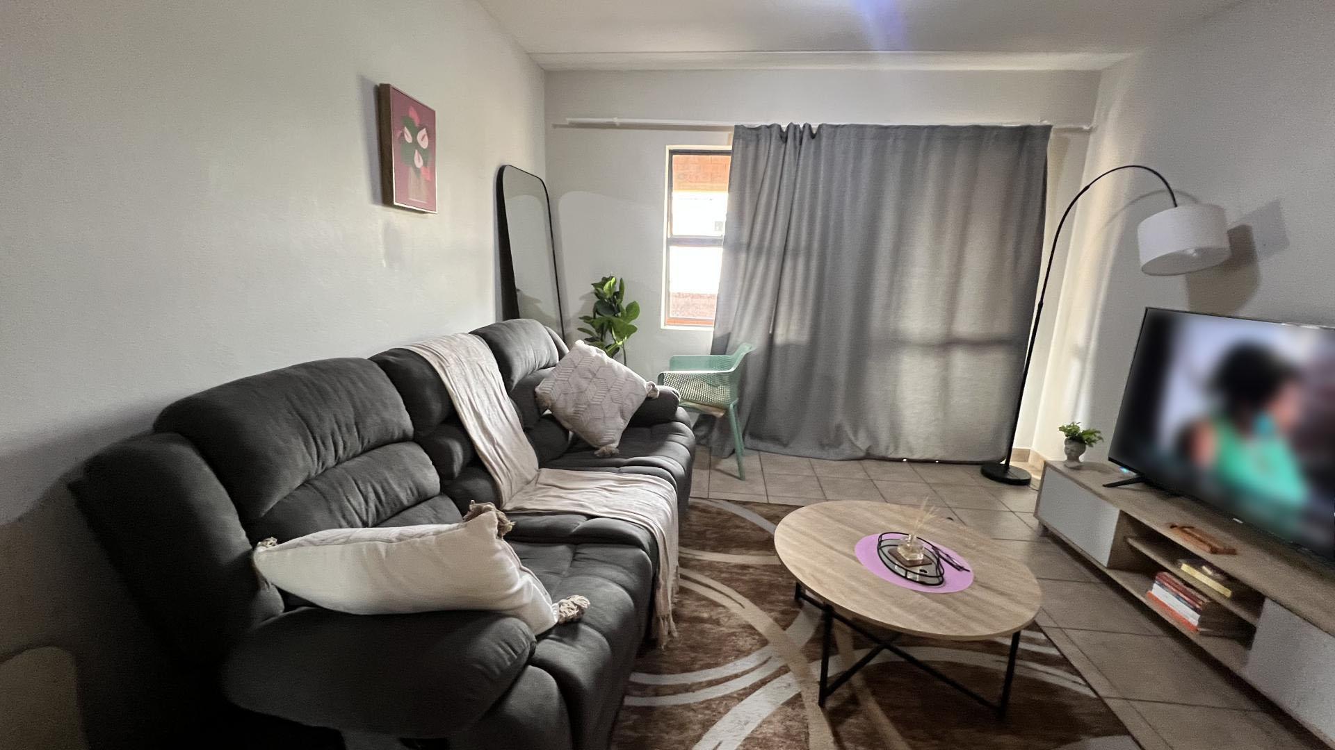 Lounges of property in Alveda