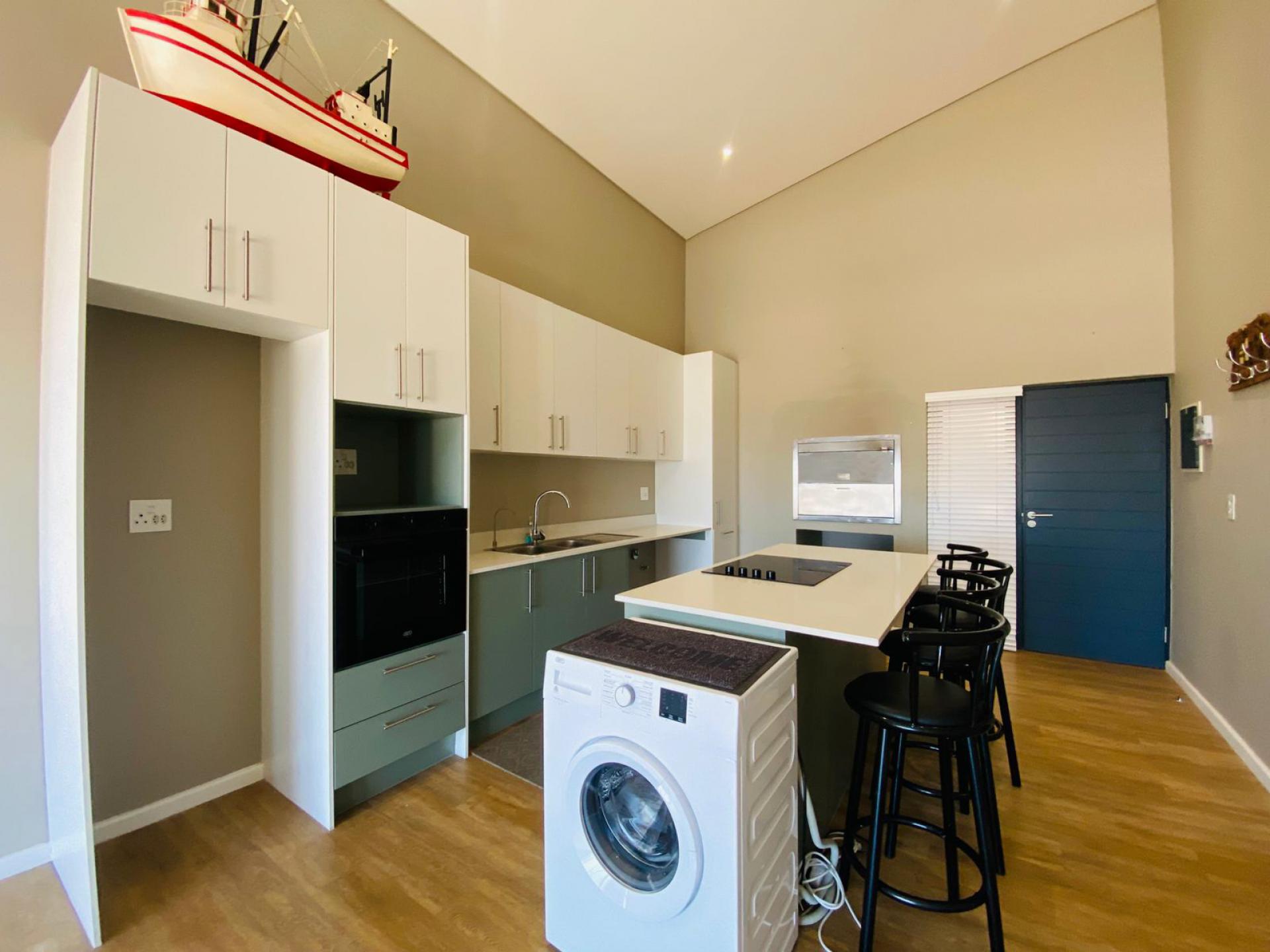  of property in Olifantskop