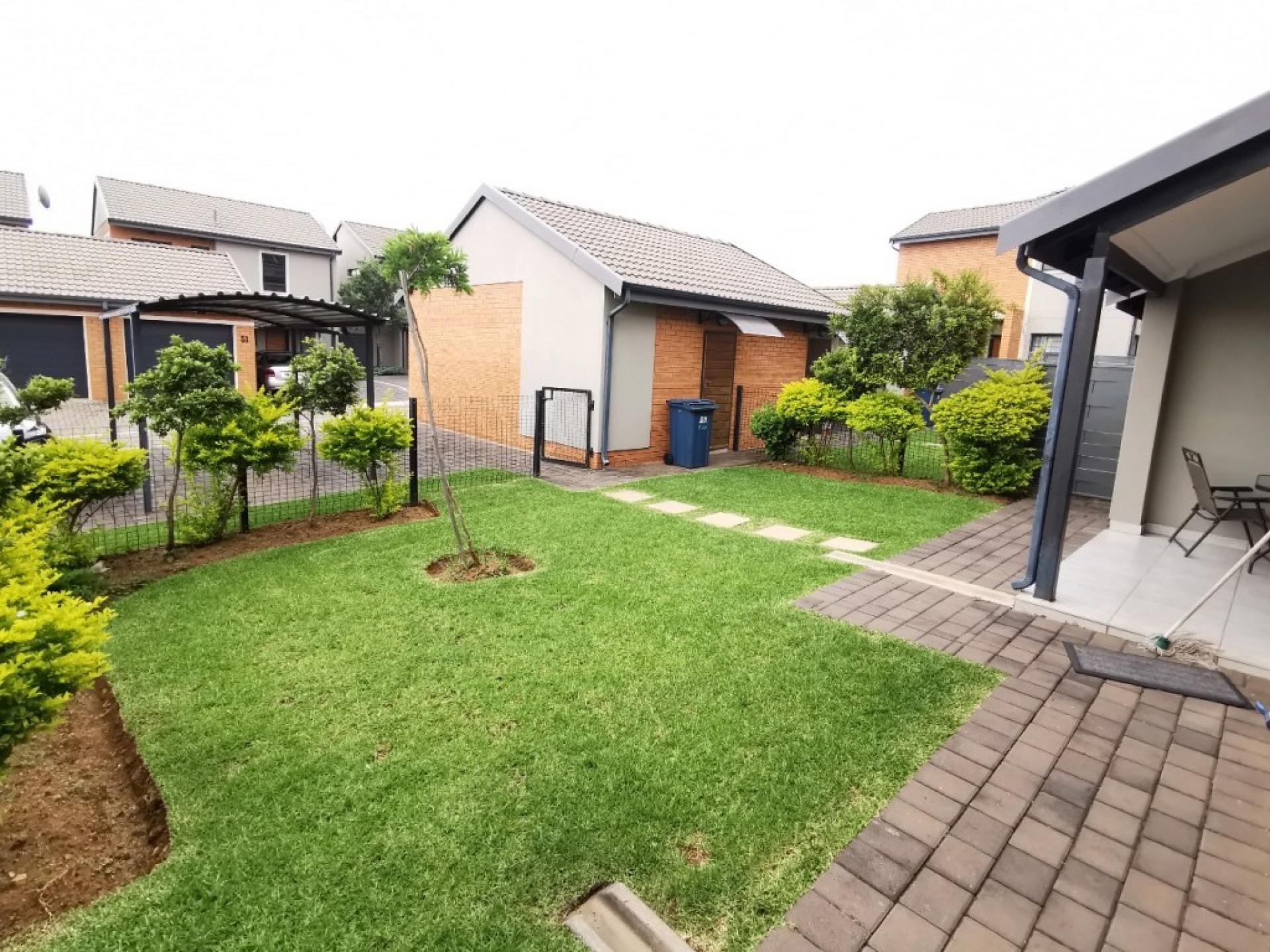  of property in Derdepoortpark