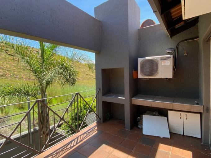 3 Bedroom Simplex for Sale For Sale in Westdene (JHB) - MR703649
