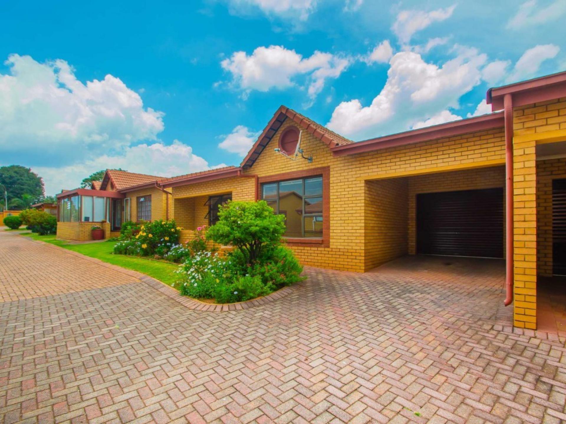  of property in Wilropark