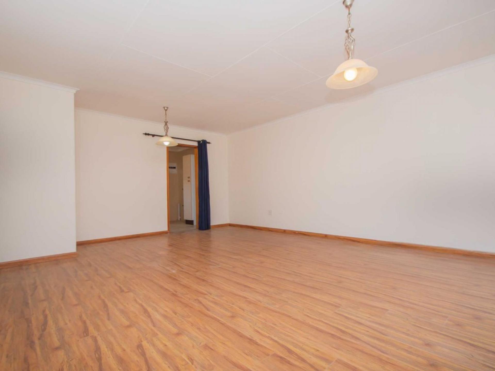  of property in Wilropark