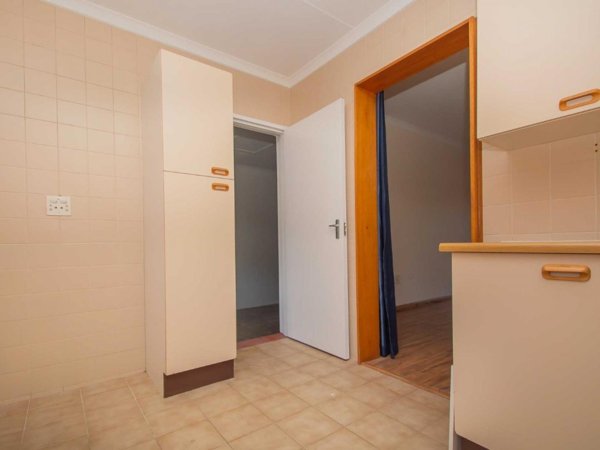  of property in Wilropark