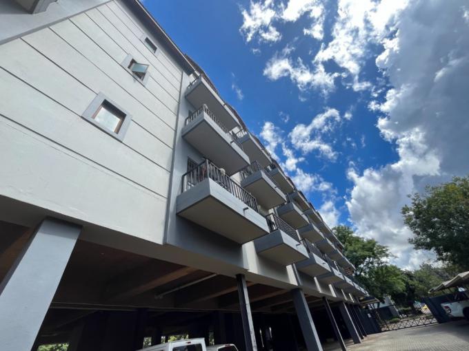 Apartment to Rent in Hillcrest - Property to rent - MR703653