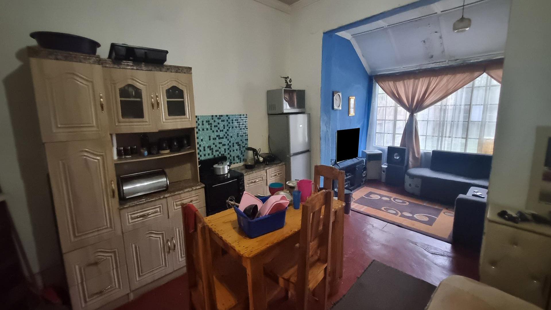 Kitchen of property in Modder East