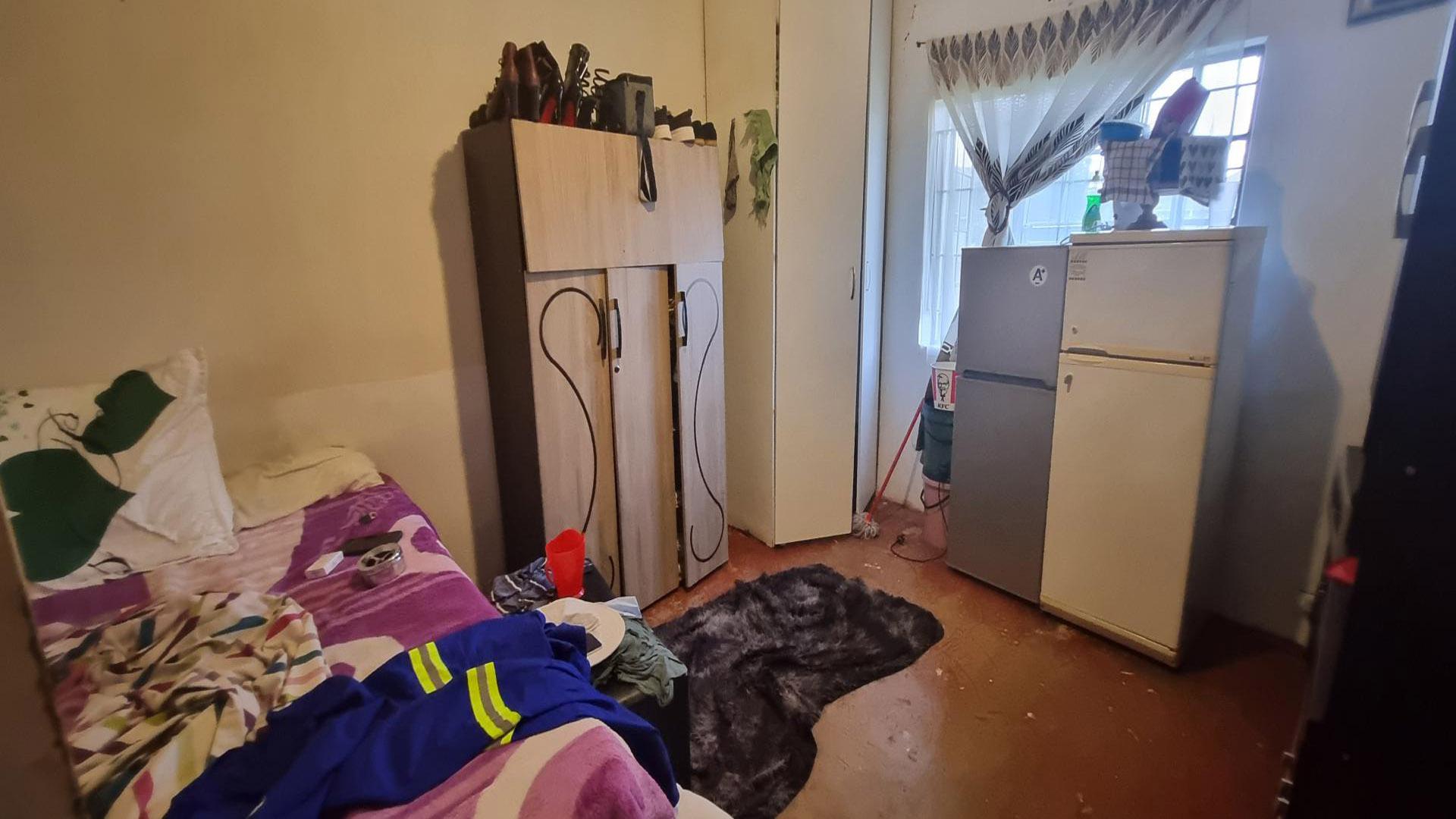 Bed Room 3 of property in Modder East