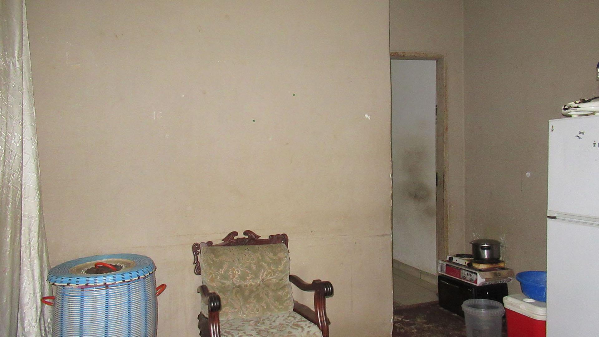 Bed Room 2 - 24 square meters of property in Modder East