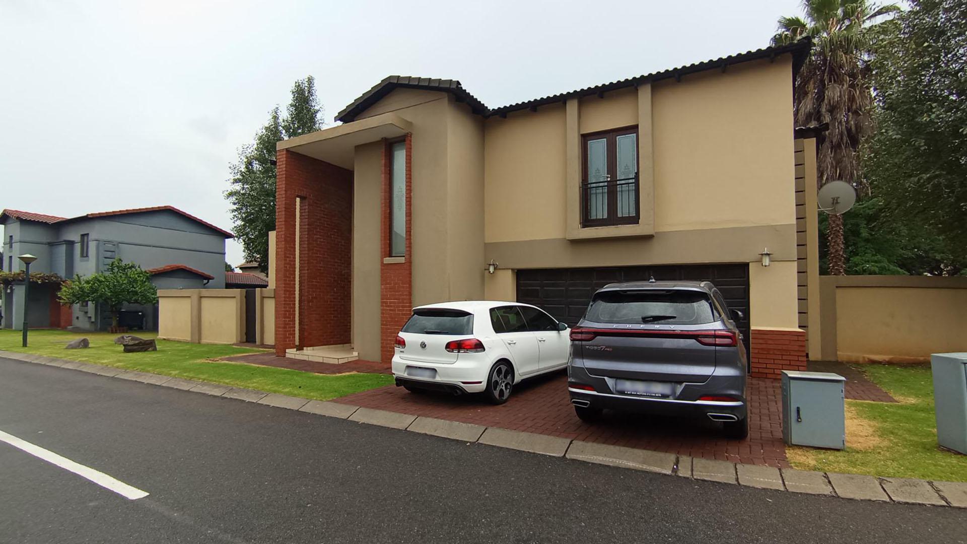 Front View of property in Celtisdal