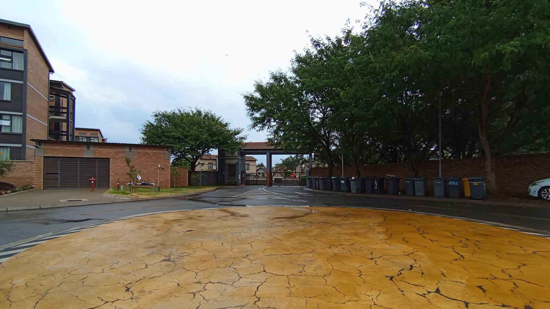 Front View of property in Celtisdal