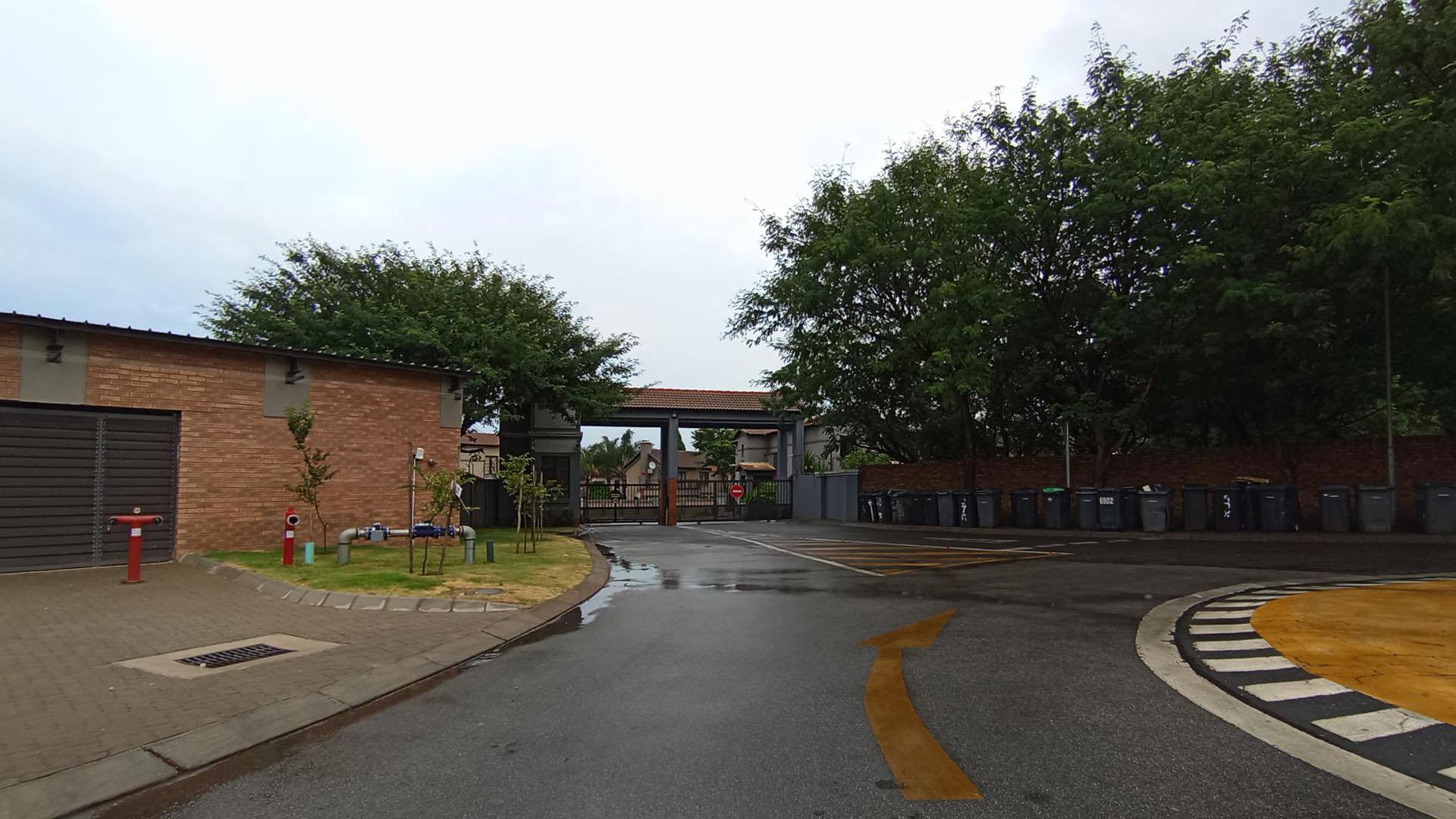 Front View of property in Celtisdal