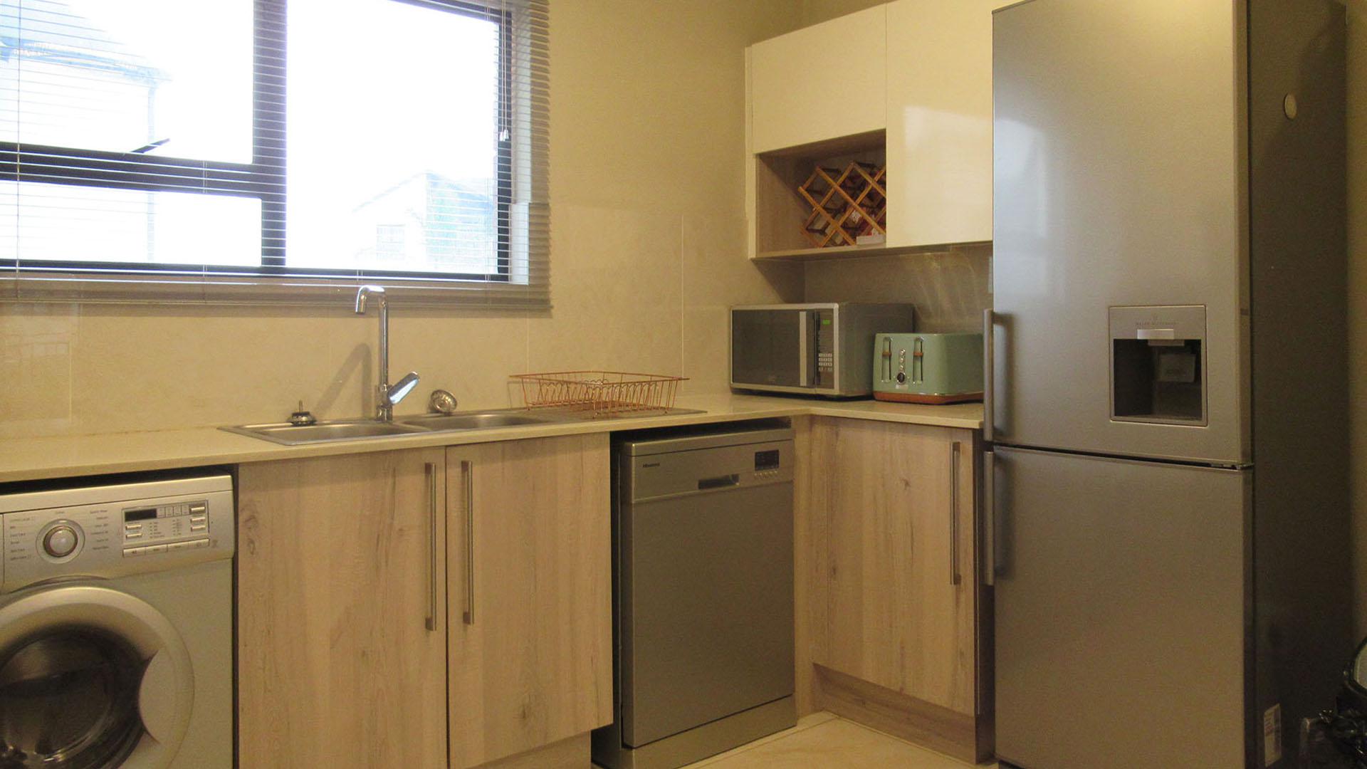 Kitchen - 9 square meters of property in Noordhang