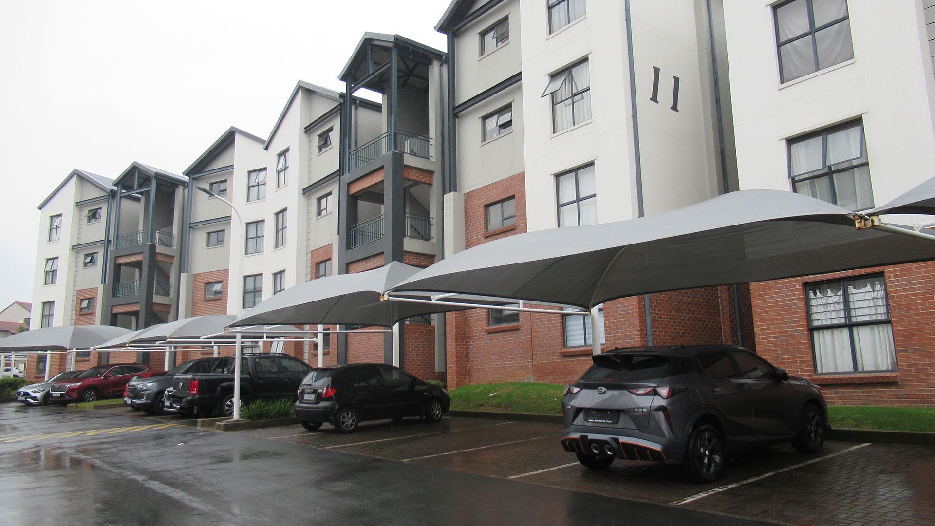 Front View of property in Noordhang