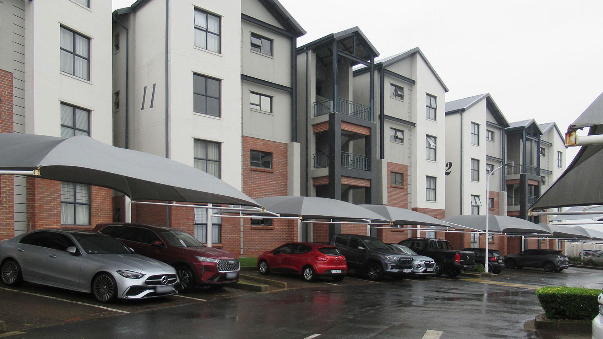 Front View of property in Noordhang