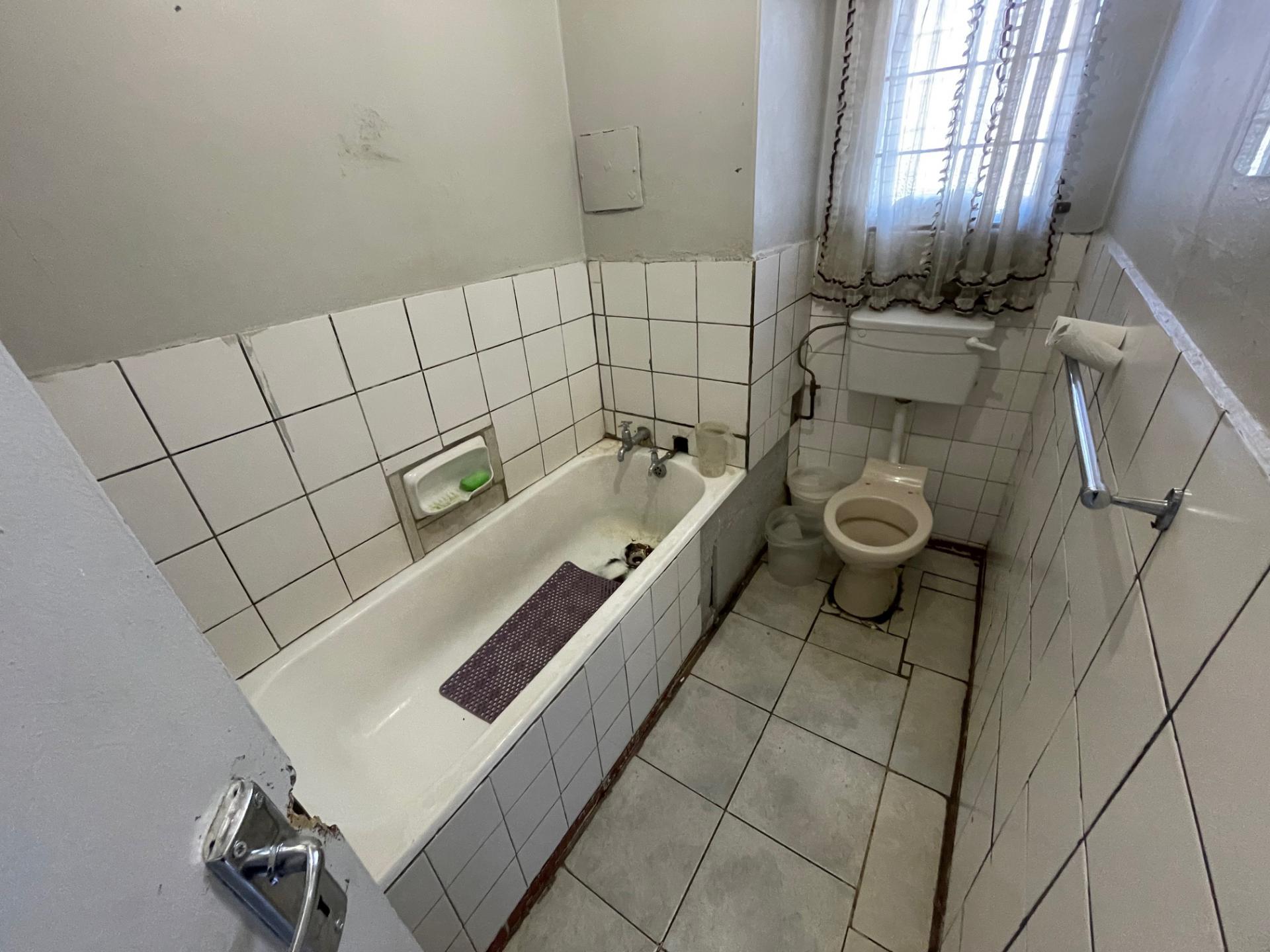  of property in Sunnyside