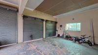 Garage - 64 square meters of property in Rynfield
