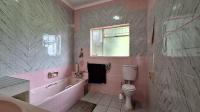 Main Bathroom - 16 square meters of property in Rynfield