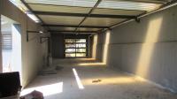 Garage - 87 square meters of property in Comet